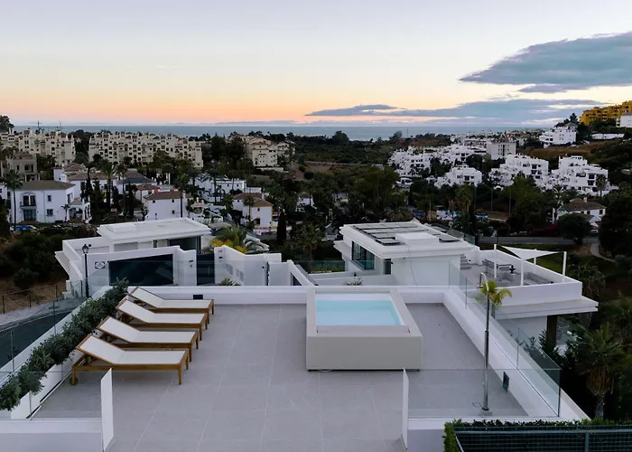 Resina Luxury Gym Cinema Sea Views * אסטפונה