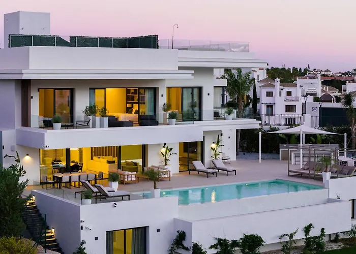 Resina Luxury Gym Cinema Sea Views * אסטפונה